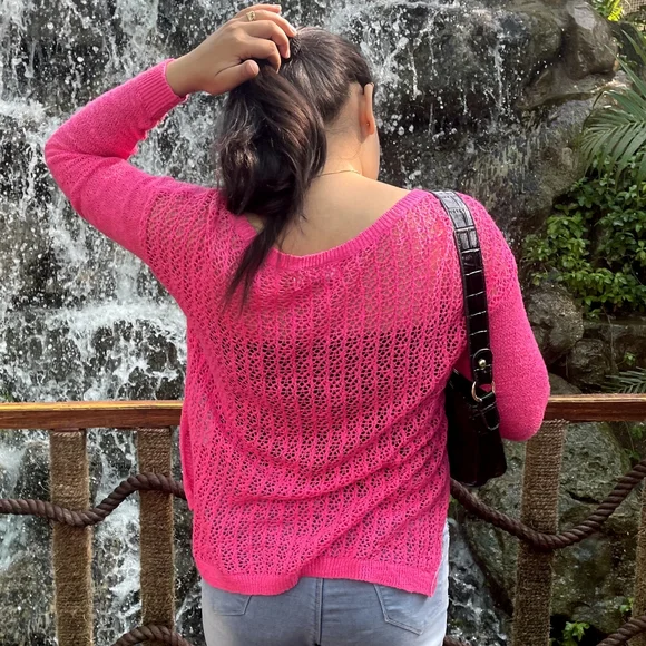 Abercrombie & fitch bright pink back crotchet sweater - Picture 1 of 8